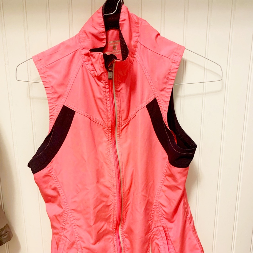 Brooks Pink Running Vest with Pockets
